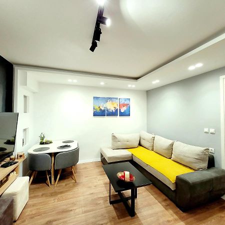 Loi apartment Saranda Extérieur photo