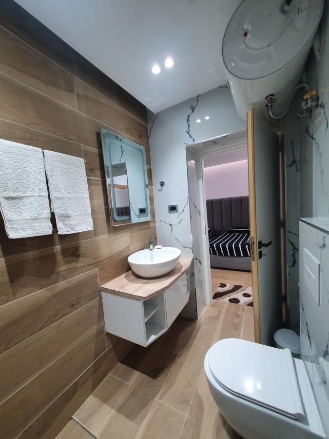 Loi apartment Saranda Extérieur photo
