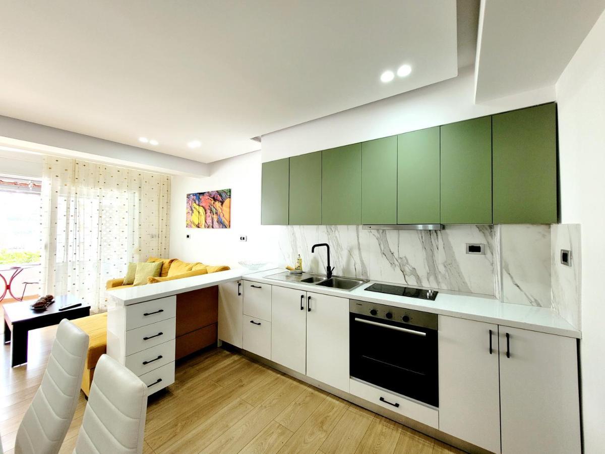 Loi apartment Saranda Extérieur photo