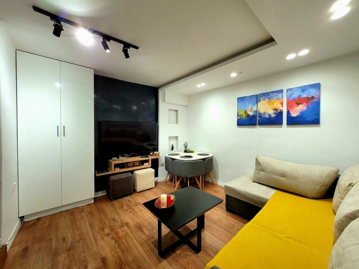Loi apartment Saranda Extérieur photo