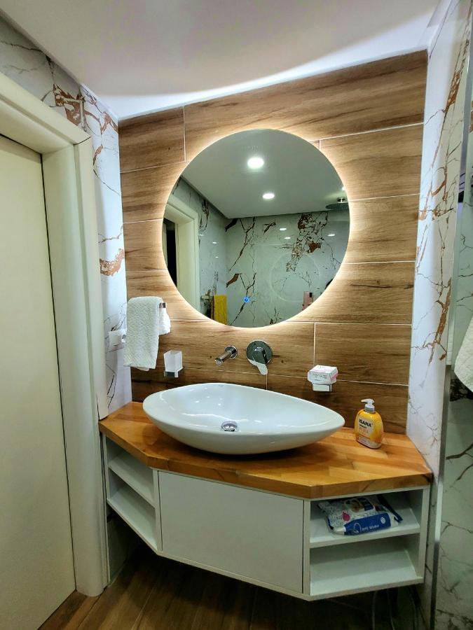 Loi apartment Saranda Extérieur photo